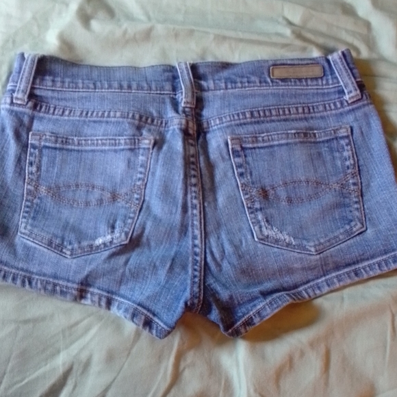 Abercrombie and Fitch Blue Denim Casual Jean Shorts, Women's size 6 - Picture 3 of 7